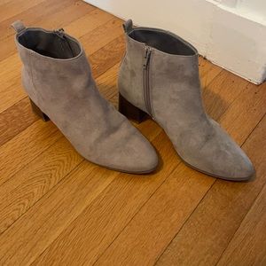 Faux Suede booties, tan/gray, size 6.5